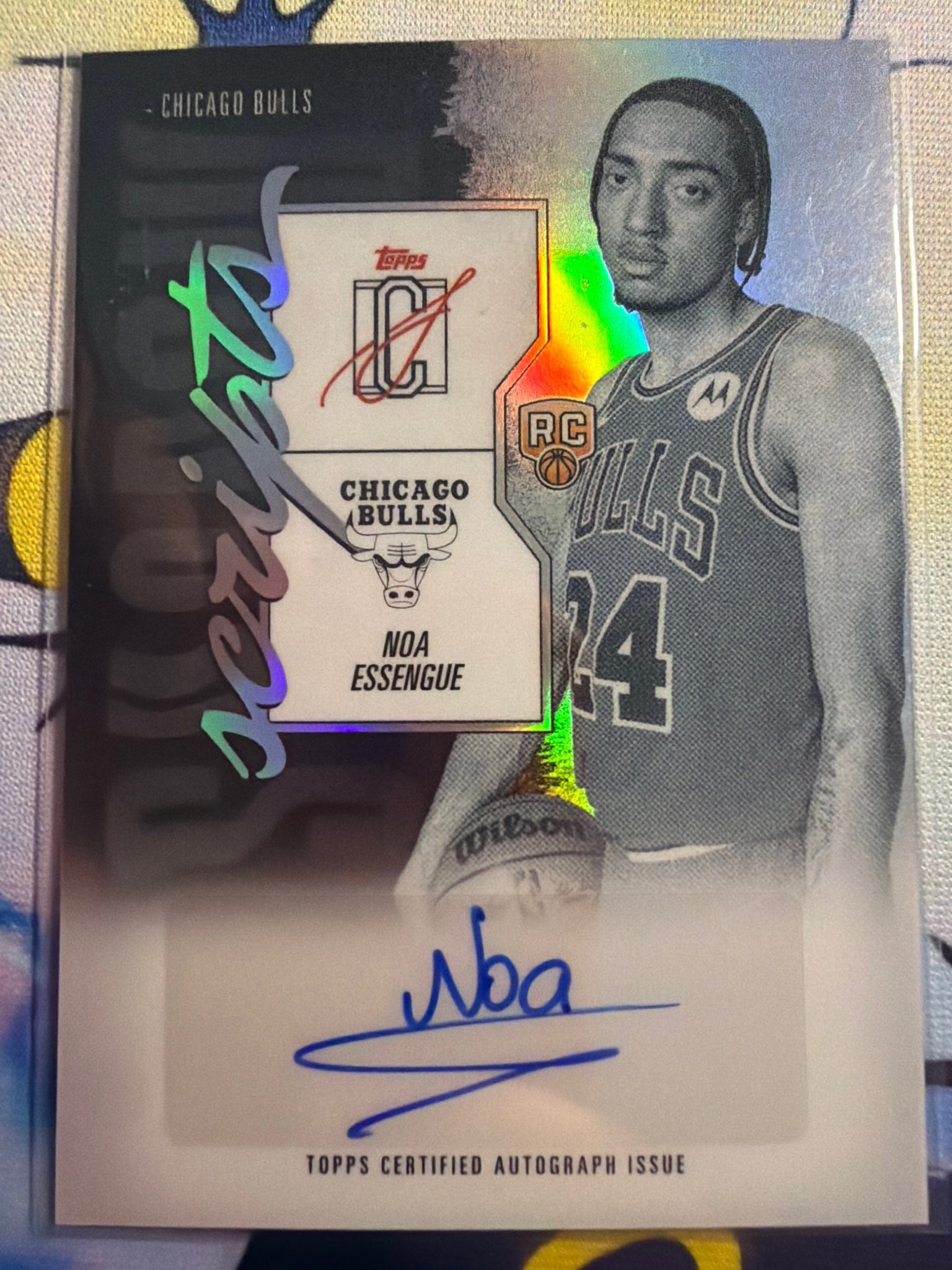 2025-26 Topps Signature Class Noa Essengue Shadow Scripts Auto #SS-NE Bulls RC