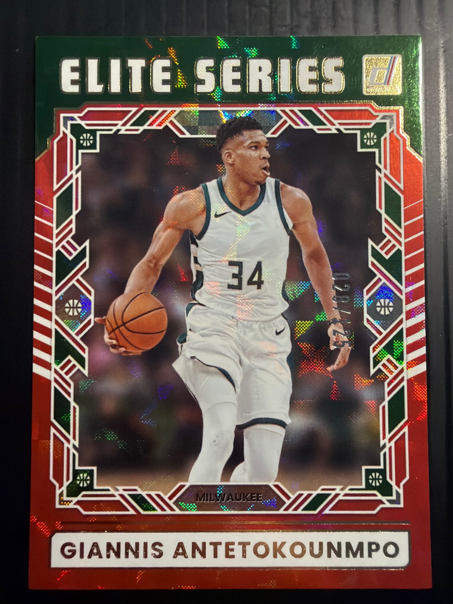 Panini Donruss Giannis Antetokounmpo Elite Series Hyper #19 /125 SP Bucks